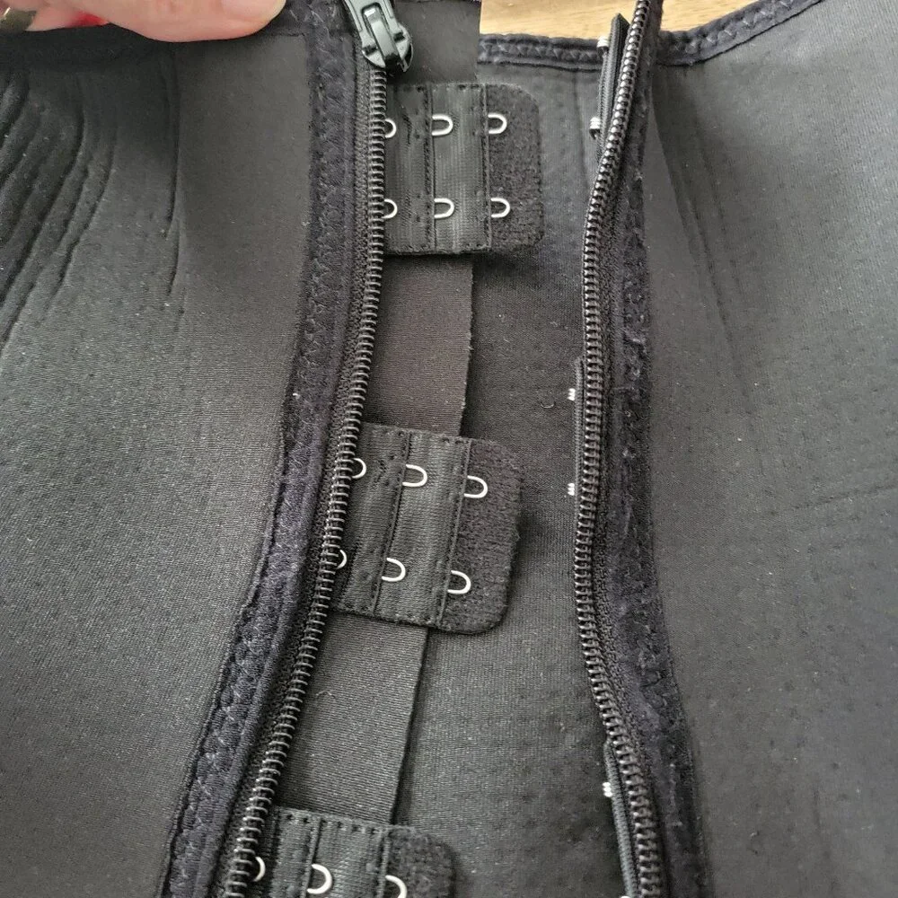 Hoplynn neoprene waist trainer designed for tummy control and posture correction - Picture 10 of 12